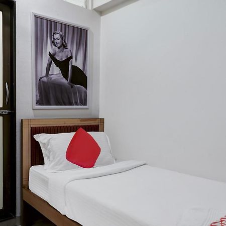 Hotel OYO Flagship 572 Santacruz West Bombaj Zewnętrze zdjęcie