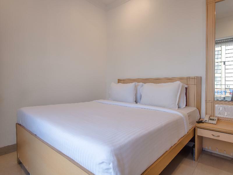 Hotel OYO Flagship 572 Santacruz West Bombaj Zewnętrze zdjęcie